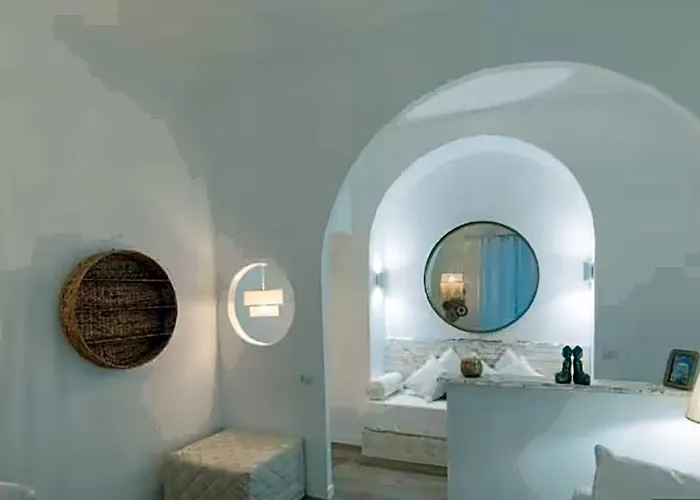 Vatican For 7 People Hotel 2*