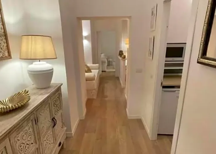 Hotel Vatican For 7 People 2*